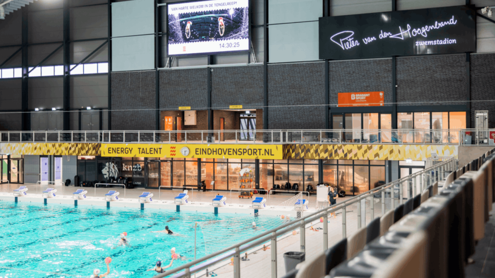 Trainings en sfeerfoto 039 s Team NL centrum Nationaal Zwemcen low res