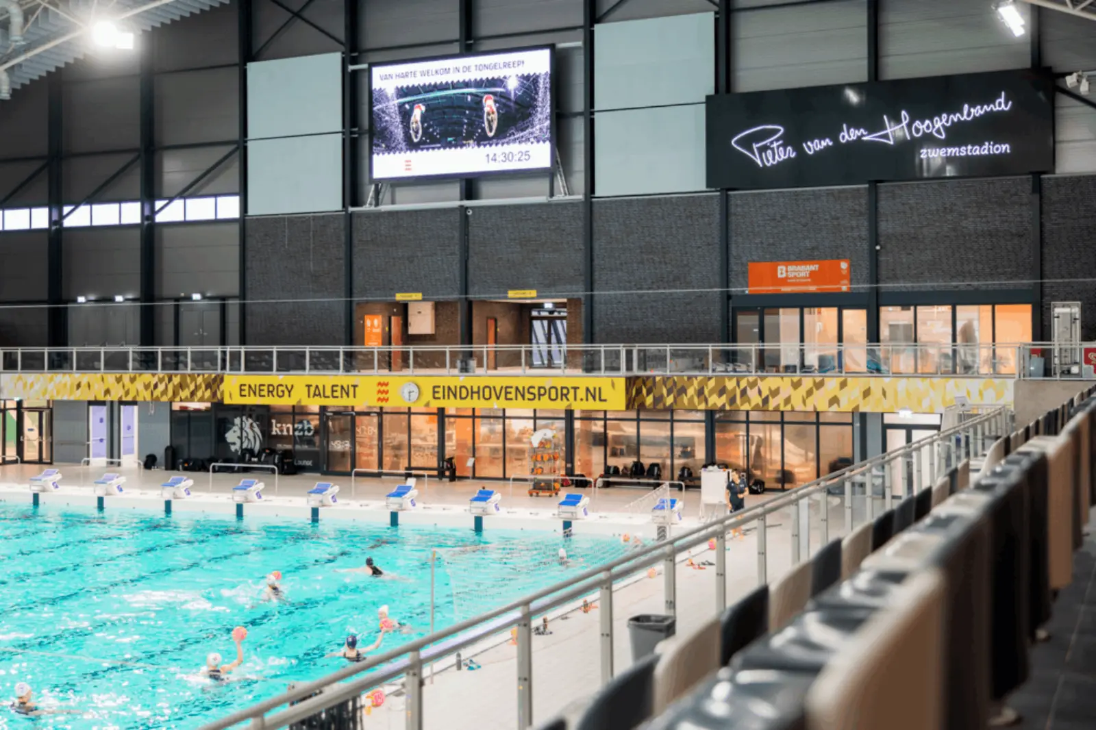 Trainings en sfeerfoto 039 s Team NL centrum Nationaal Zwemcen low res