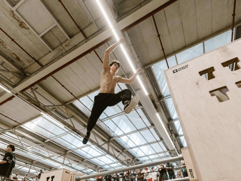 Eindhovense freerunners overwinnen financieel obstakel dankzij Brabant Talenten Fonds