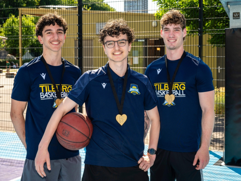 Project: High Five Basketbal Community