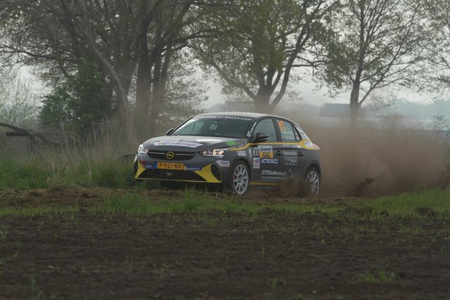 Jari v Hoof Sulingen.04