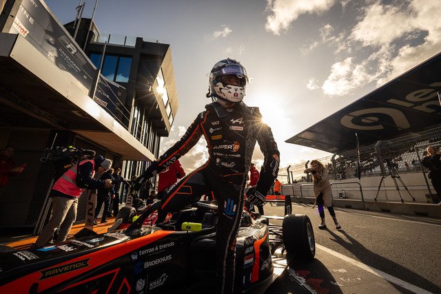 Zandvoort (ITA), OCT 12 - 15 2023 - Round 9 of Formula Regional European Championship by Alpine 2023 at Circuit Zandvoort. Kas HAVERKORT #27, VAR. © 2023 Sebastiaan Rozendaal  / Dutch Photo Agency.